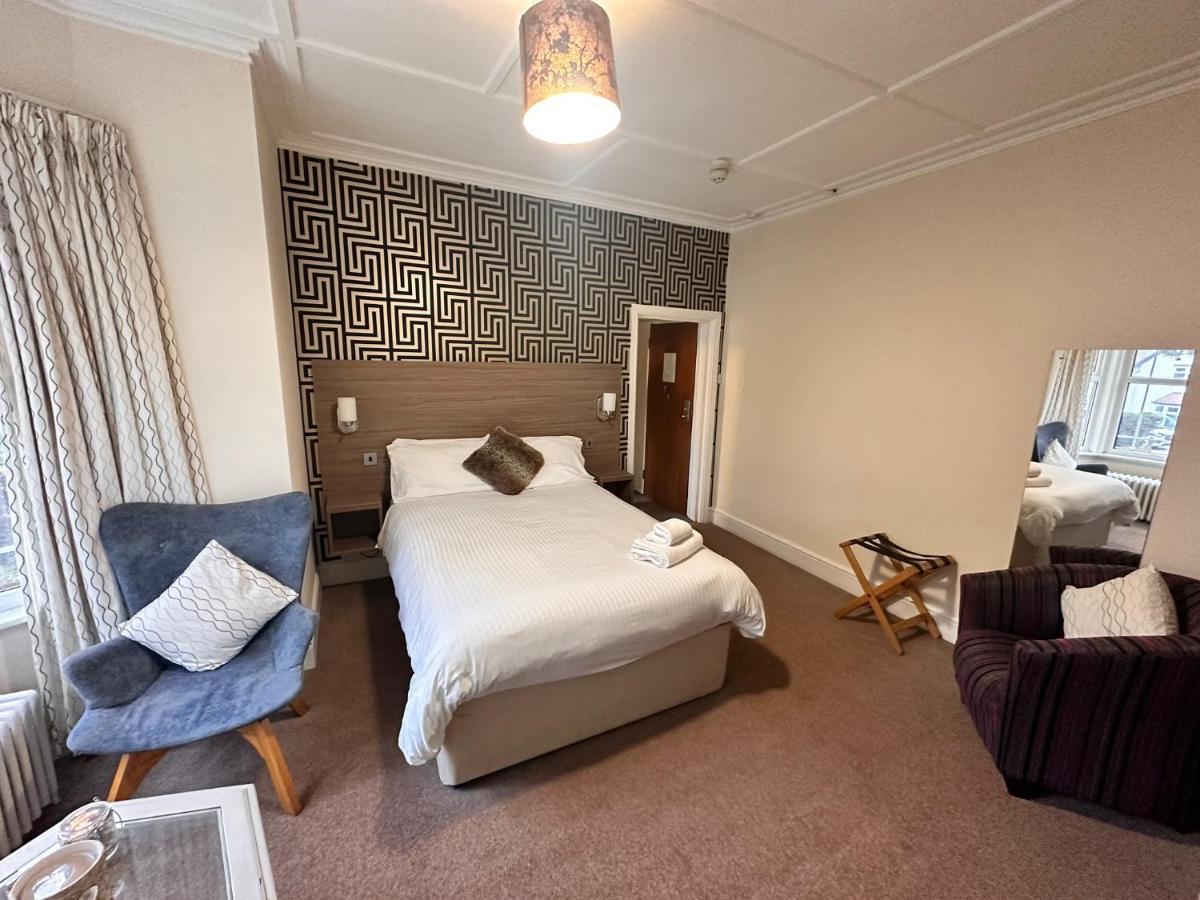 Pine Lodge Hotel & Restaurant مانسفيلد المظهر الخارجي الصورة