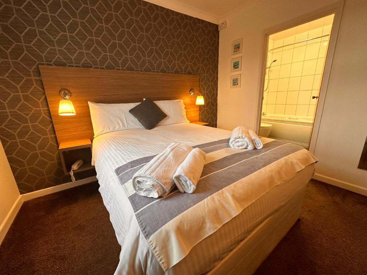 Pine Lodge Hotel & Restaurant مانسفيلد المظهر الخارجي الصورة