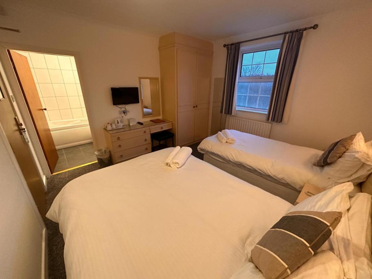 Pine Lodge Hotel & Restaurant مانسفيلد المظهر الخارجي الصورة