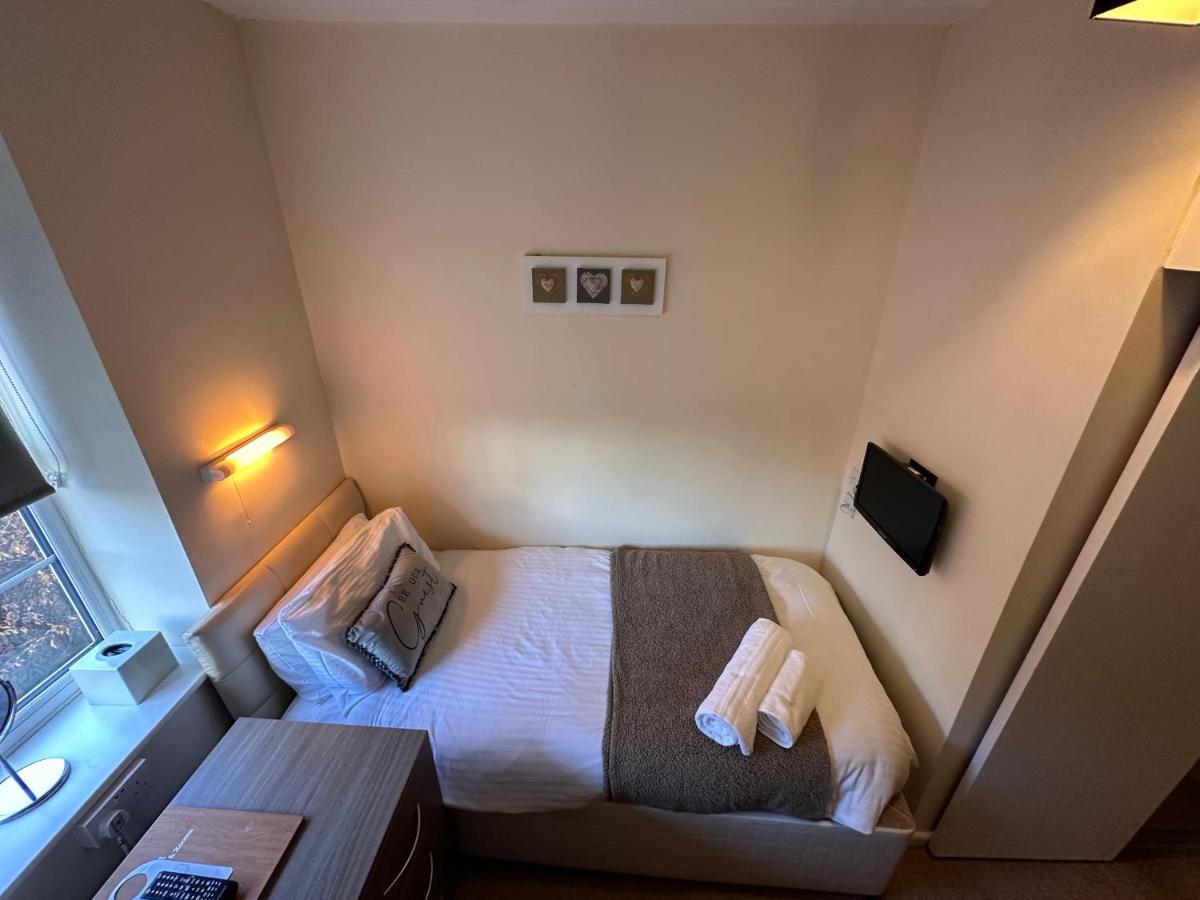 Pine Lodge Hotel & Restaurant مانسفيلد المظهر الخارجي الصورة